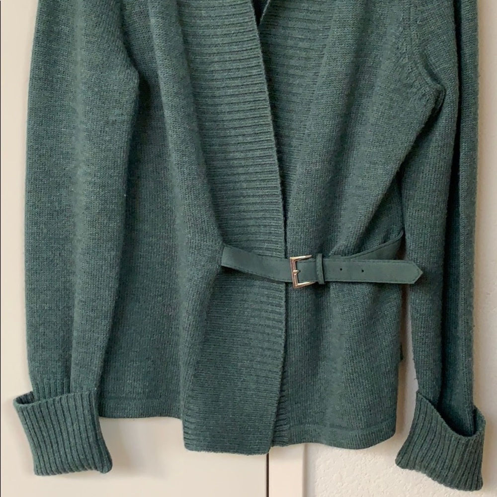 Sweater - Picture 3 of 4